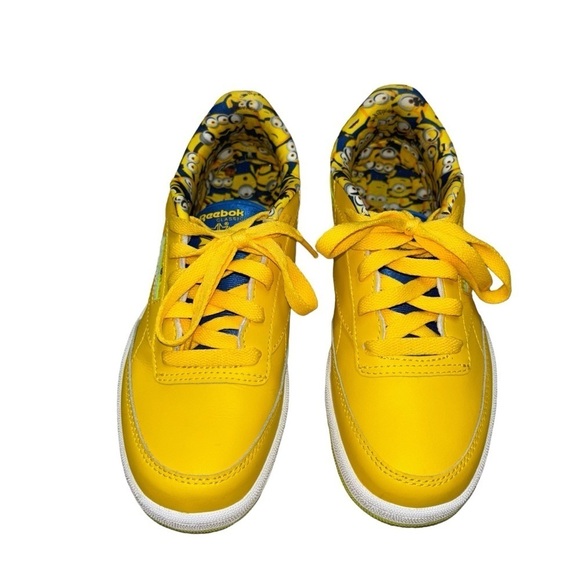 Reebok Kids Size 3 Club C Minion Sneakers Colab Accent Lining Despicable Me - Picture 3 of 9